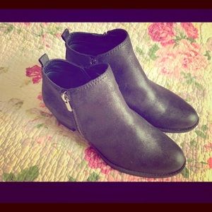 Carlos Santana booties- like new condition